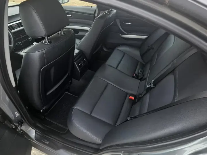 BMW Seria 3 318d