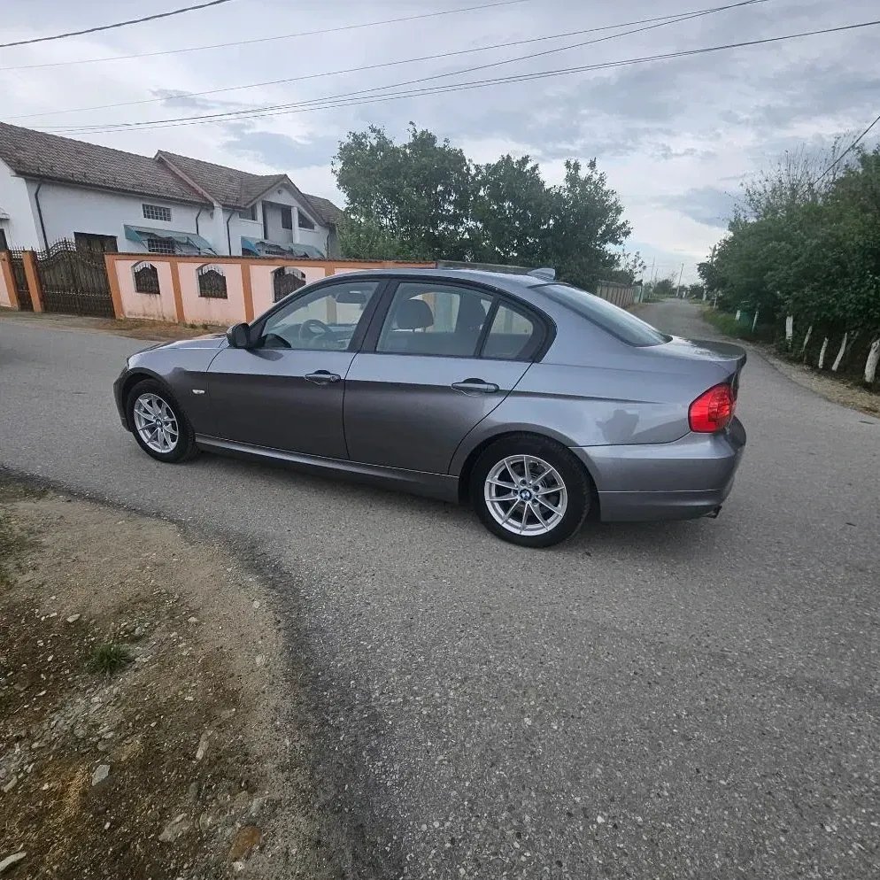 BMW Seria 3 318d — imagine 6