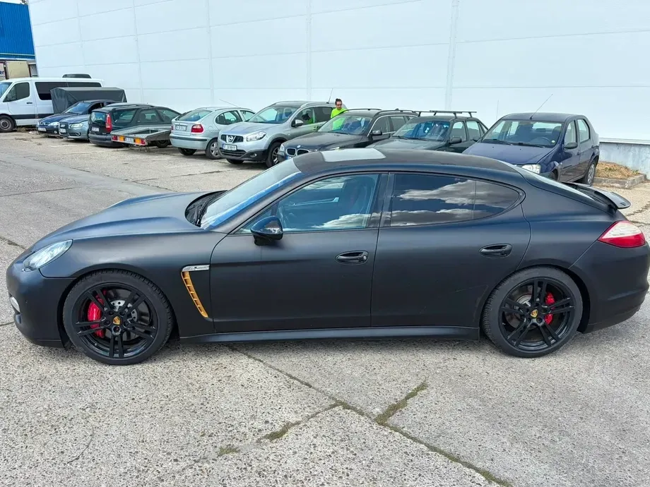 Porsche Panamera Turbo PDK — imagine 2