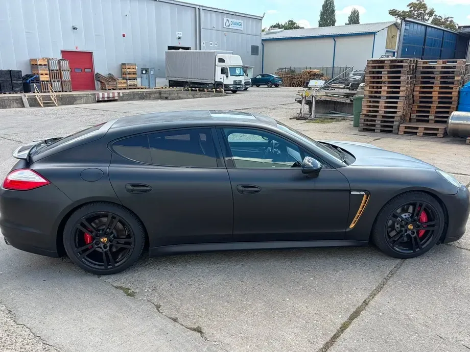 Porsche Panamera Turbo PDK — imagine 3