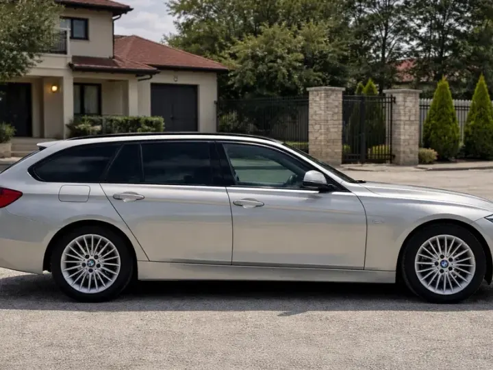 BMW Seria 3 F30/F31/F34 320d Aut. Luxury Line