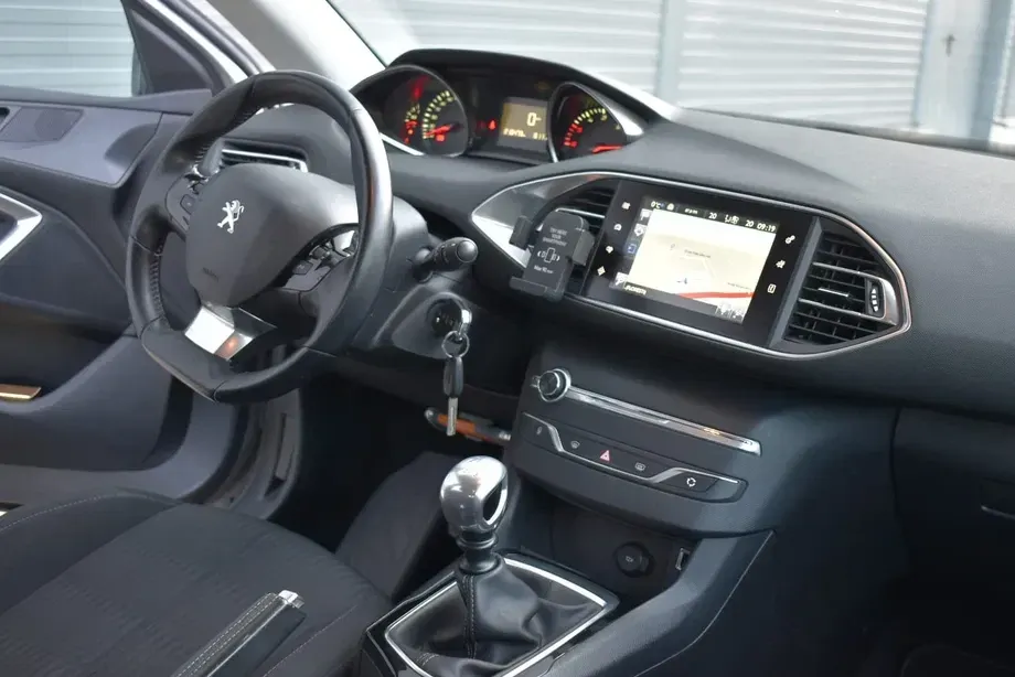 Peugeot 308 II — imagine 5