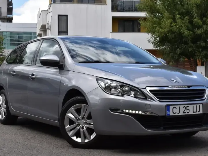 Peugeot 308 II