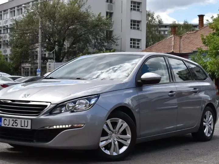 Peugeot 308 II