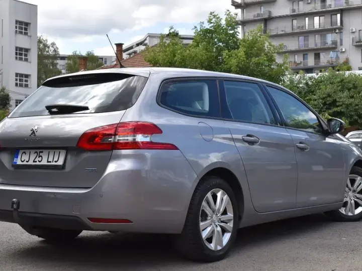 Peugeot 308 II