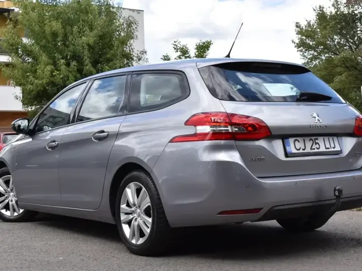 Peugeot 308 II