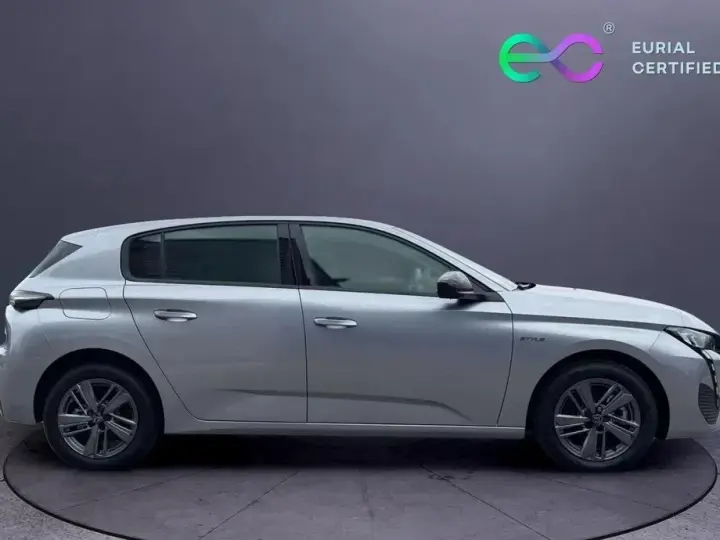 Peugeot 308 III