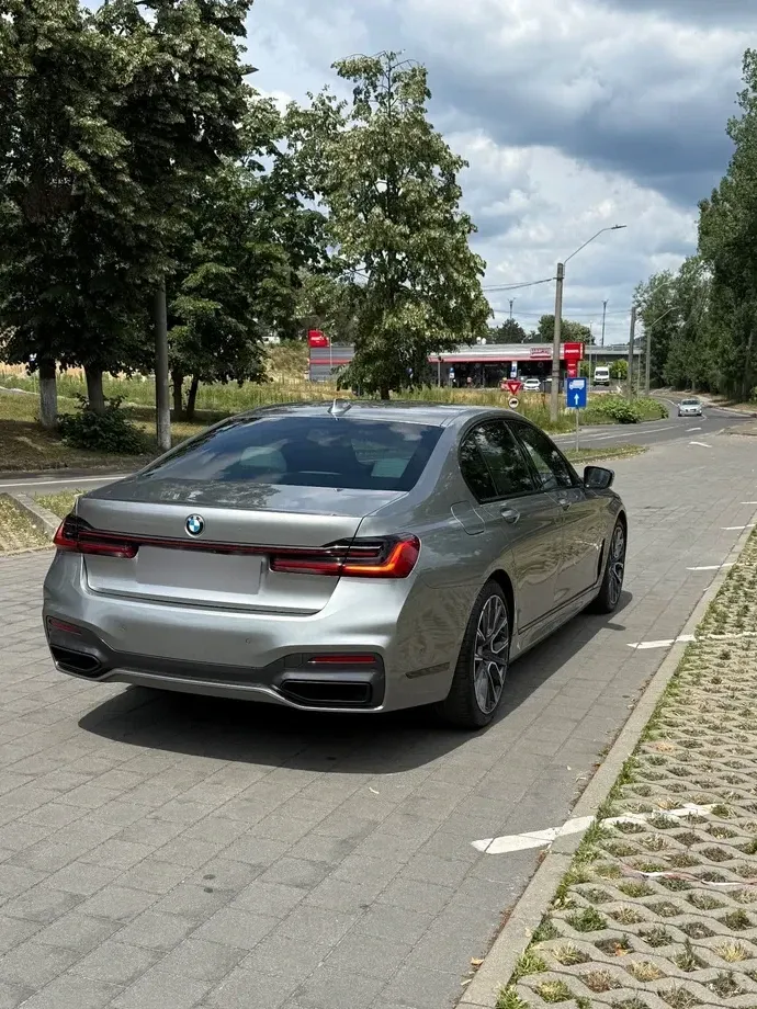 BMW Seria 7 G11/G12 730d xDrive — imagine 3