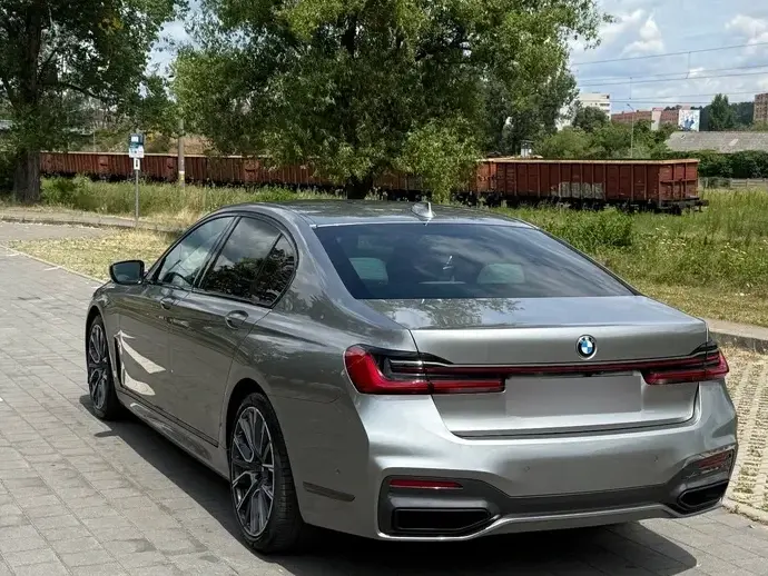 BMW Seria 7 G11/G12 730d xDrive