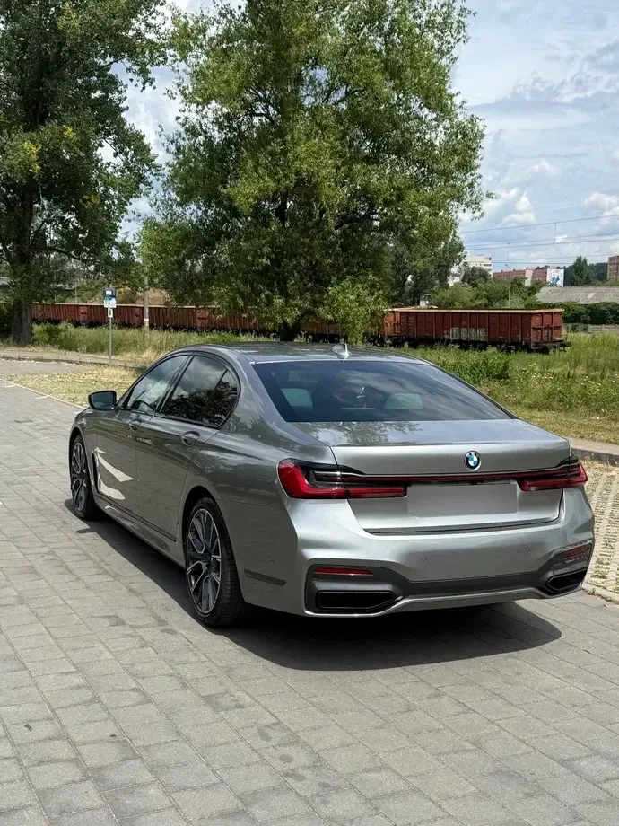 BMW Seria 7 G11/G12 730d xDrive — imagine 4