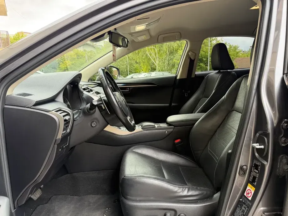 Lexus NX I 300h E-FOUR Luxury Line — imagine 4