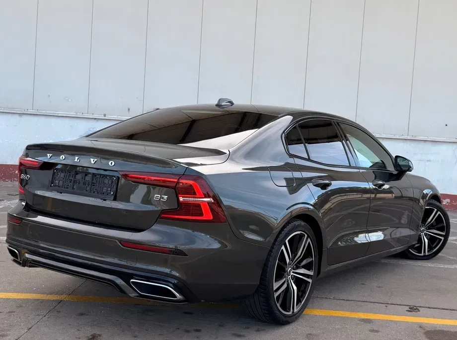 Volvo S60 III — imagine 4