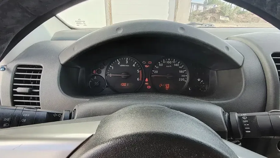 Nissan Navara II Double Cab XE — imagine 4