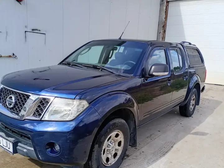 Nissan Navara II Double Cab XE