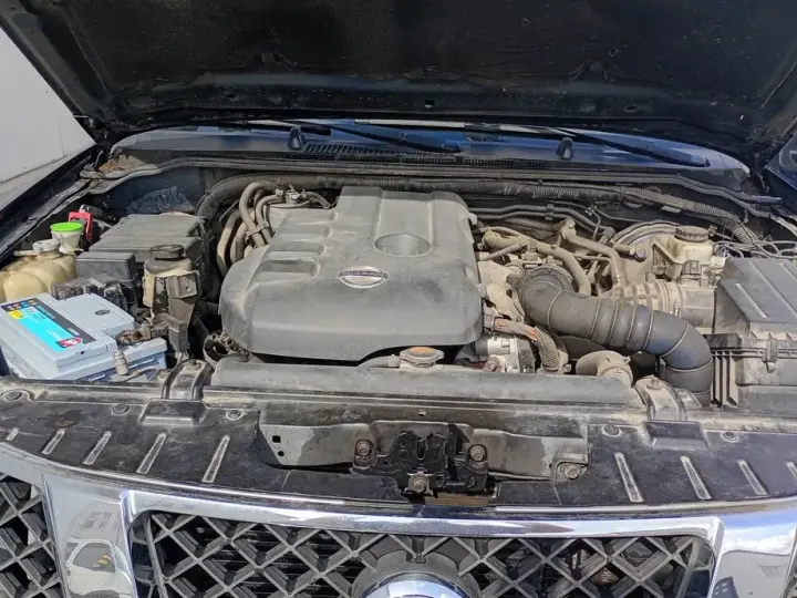 Nissan Navara II Double Cab XE