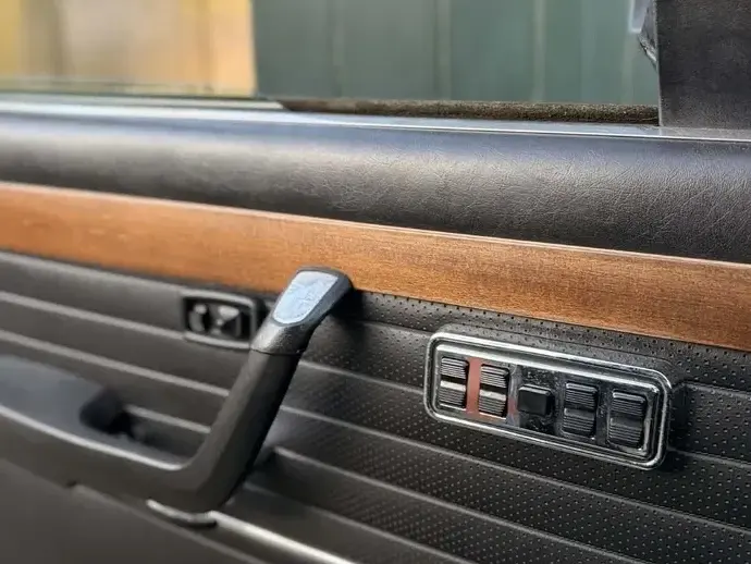 BMW Seria 5 E12