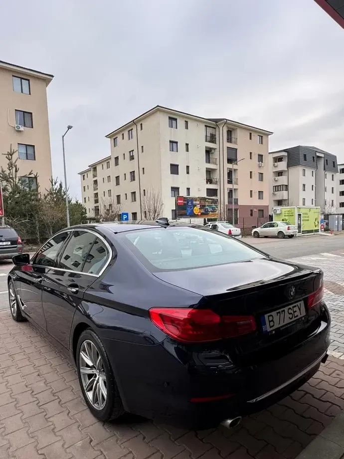 BMW Seria 5 G30/G31 530d xDrive AT — imagine 3