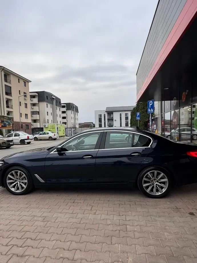 BMW Seria 5 G30/G31 530d xDrive AT — imagine 4