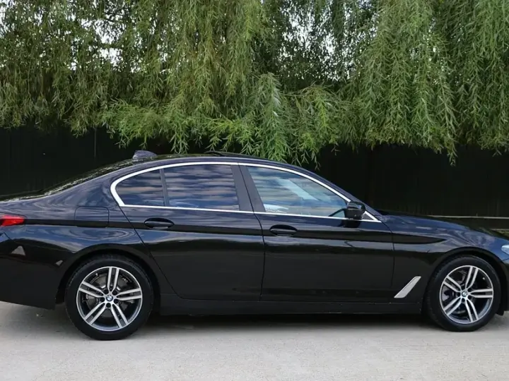 BMW Seria 5 G30/G31 520d Aut.