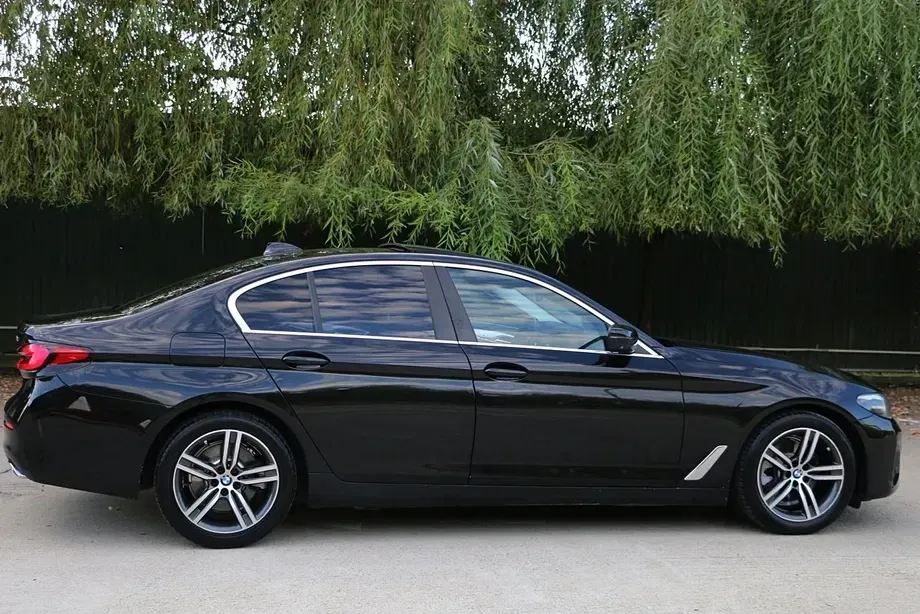 BMW Seria 5 G30/G31 520d Aut. — imagine 6
