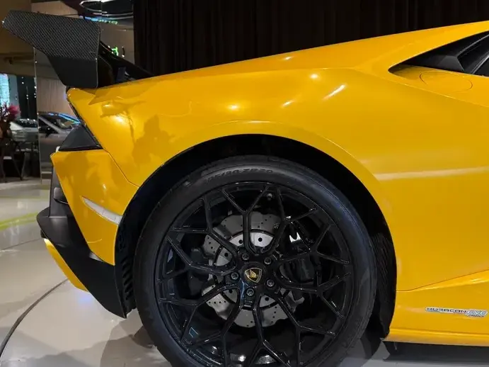 Lamborghini Huracan EVO RWD