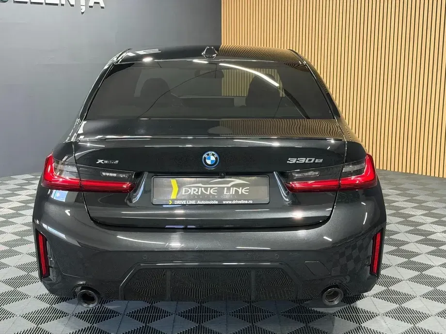 BMW Seria 3 330e xDrive Aut. — imagine 5