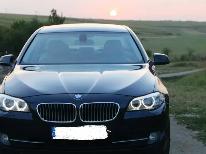 BMW Seria 5 F10/F11/F07 525d xDrive