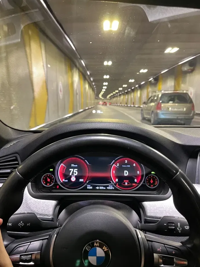 BMW Seria 5 520d Aut. M Sport Edition — imagine 3