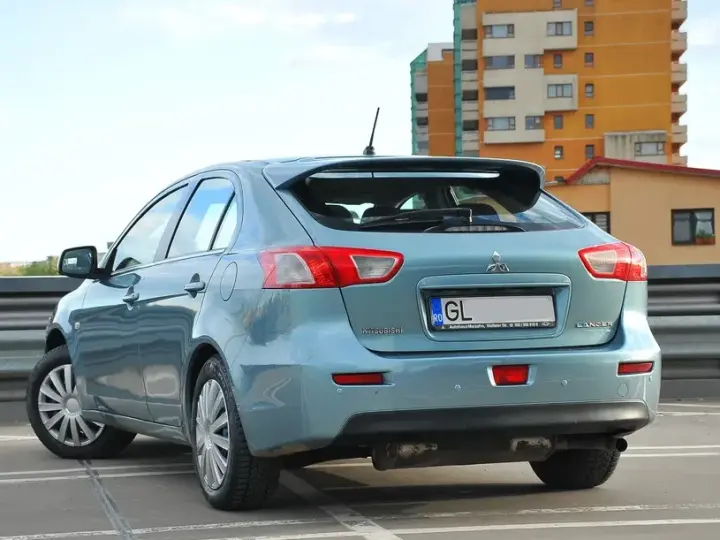 Mitsubishi Lancer X 1.8 CVT Intense