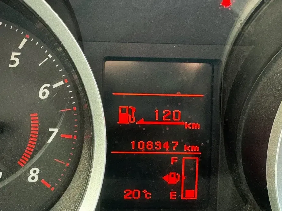 Mitsubishi Lancer 1.6 Inform A01 — imagine 3