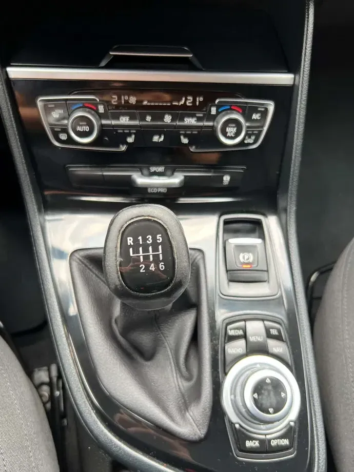 BMW Seria 2 218d Standard — imagine 6