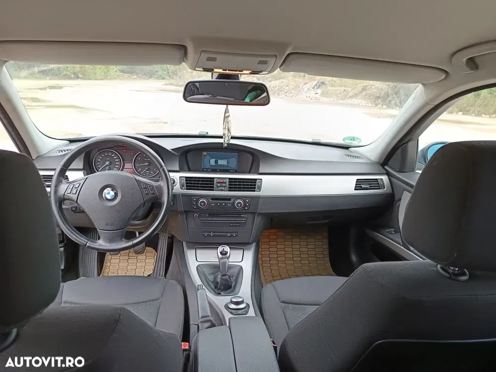 BMW Seria 3 E90/E91/E92/E93 [2005 - 2013] — imagine 6