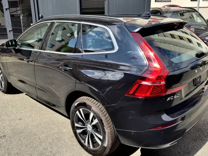 Volvo XC 60 II B4 MHEV AT AWD Plus Dark