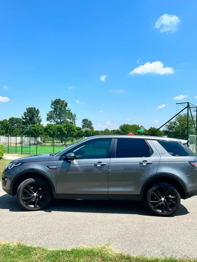 Land Rover Discovery Sport 2.0 l TD4 HSE Aut. — imagine 4