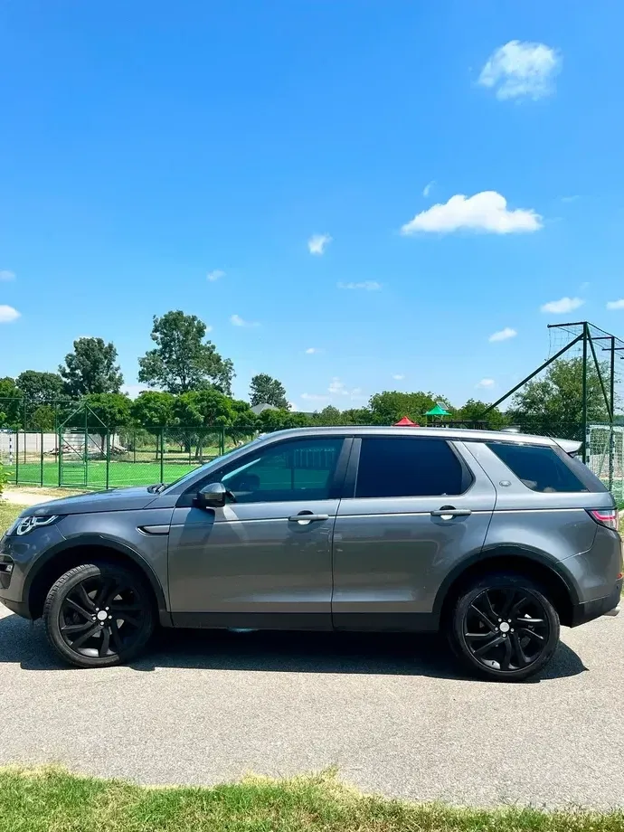 Land Rover Discovery Sport 2.0 l TD4 HSE Aut. — imagine 5