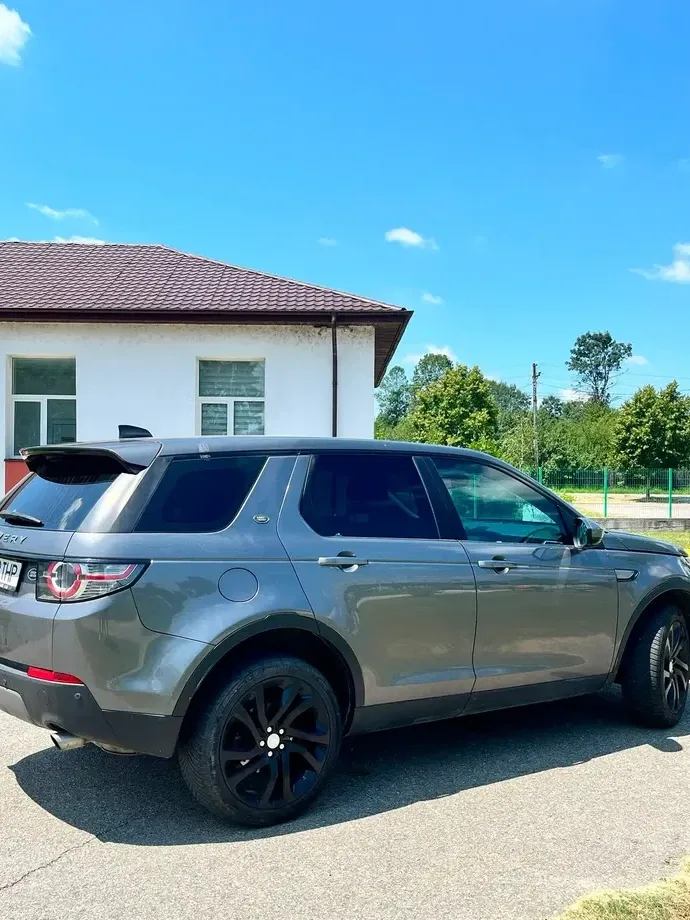 Land Rover Discovery Sport 2.0 l TD4 HSE Aut. — imagine 3