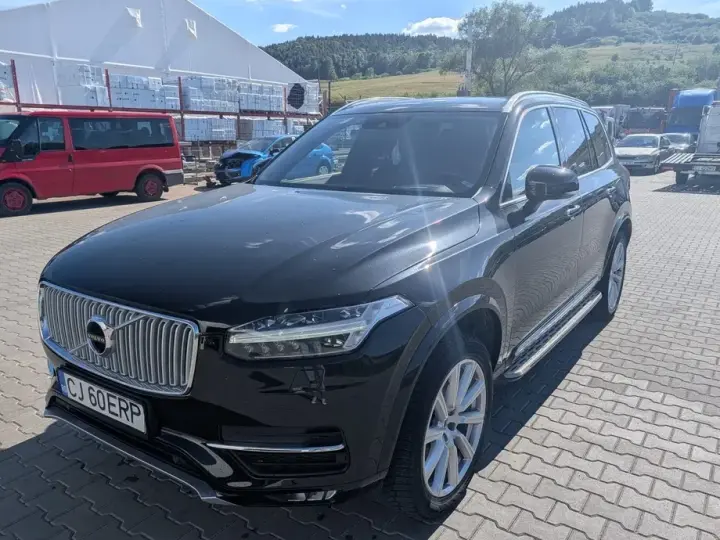 Volvo XC 90 D5 AWD Geartronic RDesign