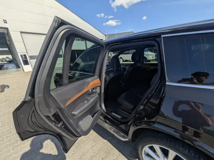Volvo XC 90 D5 AWD Geartronic RDesign