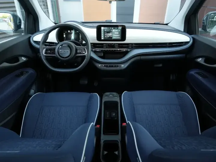 FIAT 500E 42kWh ICON