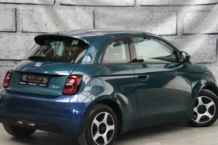 FIAT 500E 42kWh ICON — imagine 4