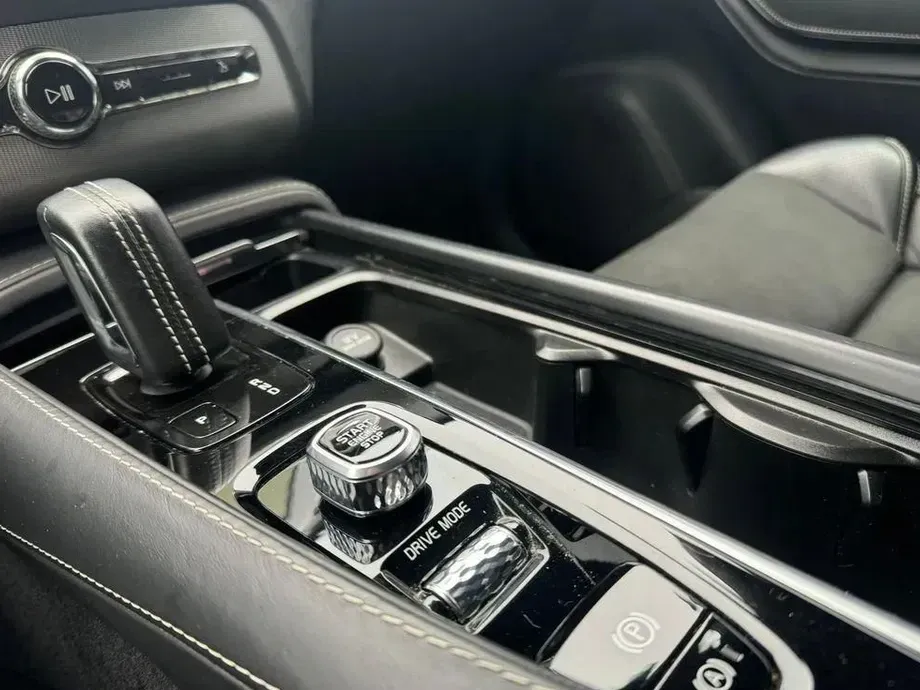 Volvo XC 90 II T8 AWD Twin Engine Geartronic RDesign — imagine 3