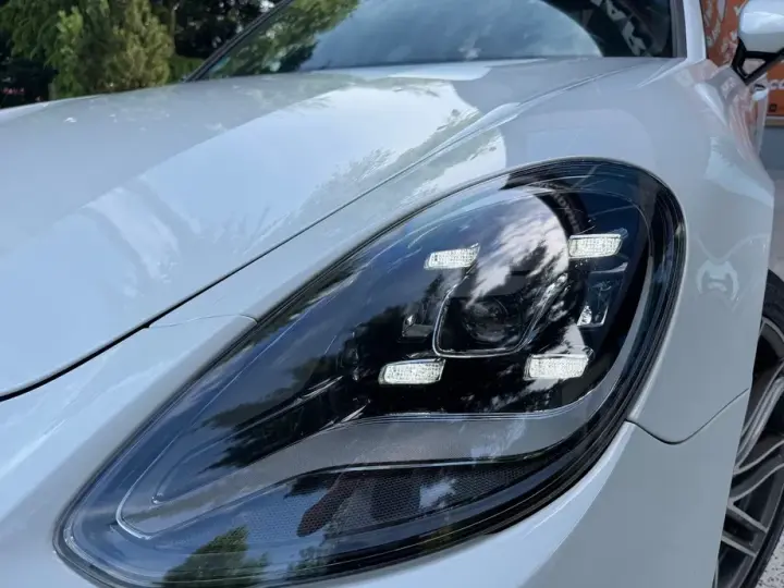 Porsche Panamera 4S Executive