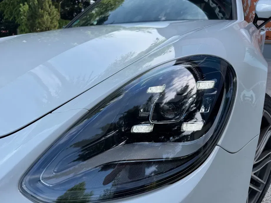 Porsche Panamera 4S Executive — imagine 2