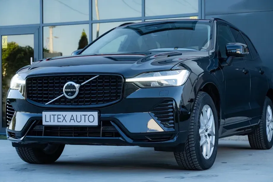 Volvo XC 60 II T8 AWD Ultra Dark — imagine 6