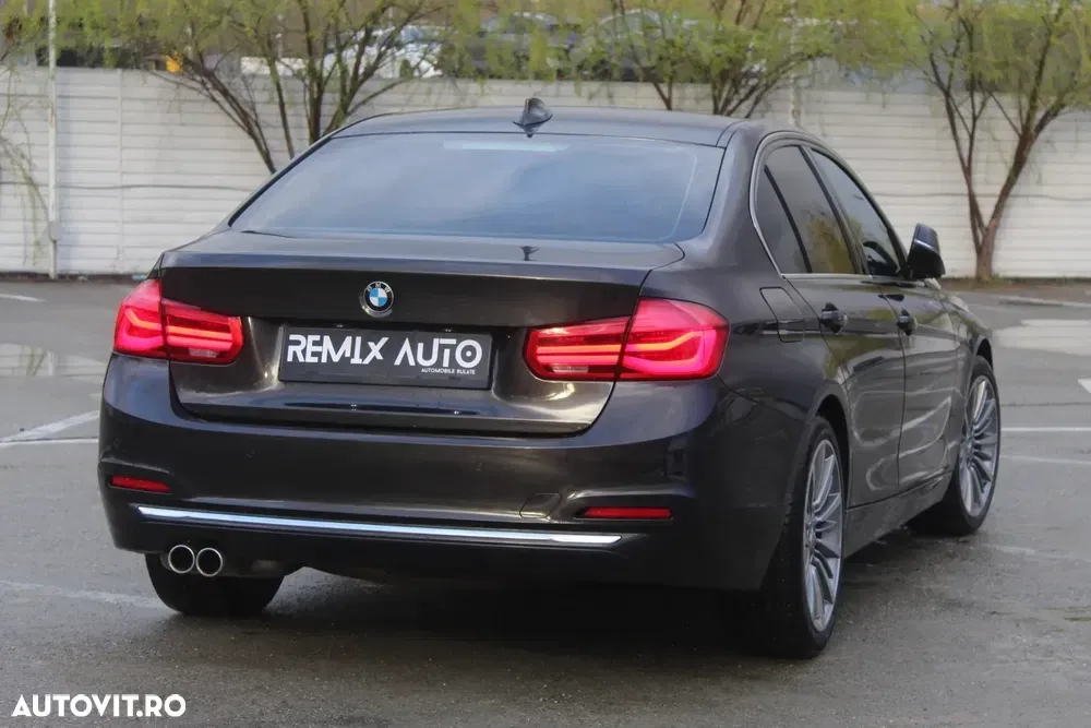 BMW Seria 3 F30/F31/F34 [2011 - 2019] 330e iPerformance Luxury Line — imagine 3