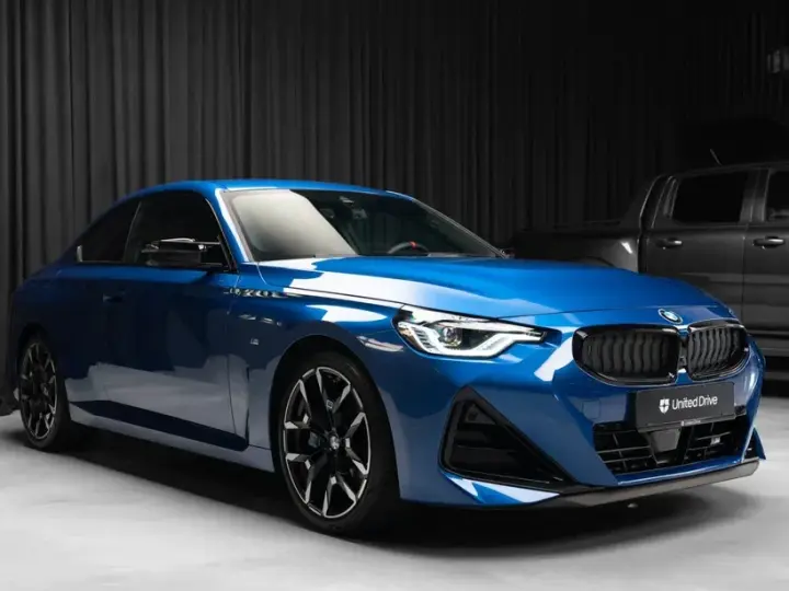 BMW M2 M240i xDrive