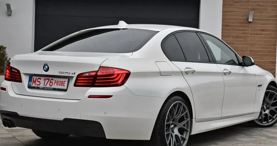 BMW Seria 5 F10/F11/F07 525d Sport-Aut. — imagine 4