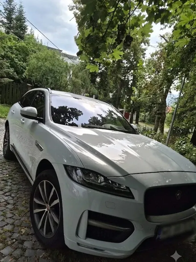 Jaguar F-Pace 25t AWD R-Sport — imagine 4
