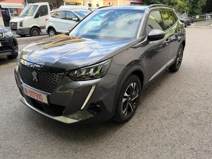 Peugeot 2008 II 1.5 BlueHDI EAT8 STT Allure Pack