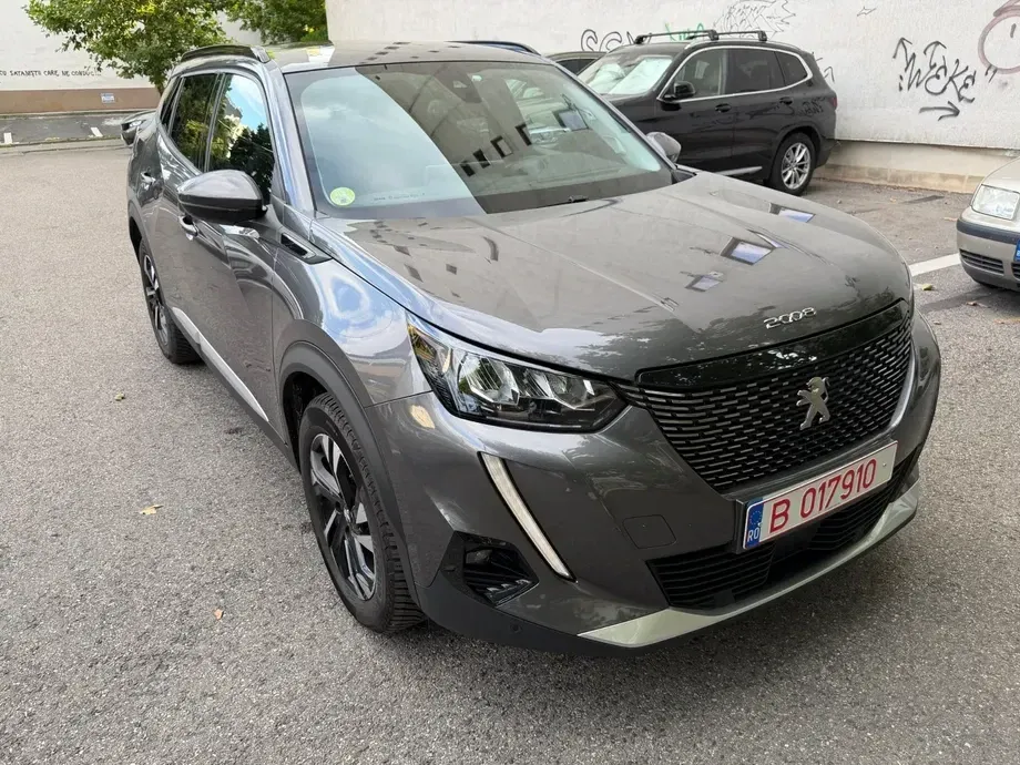 Peugeot 2008 II 1.5 BlueHDI EAT8 STT Allure Pack — imagine 3